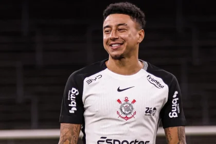 Foto colorida de Lingard - Metrópoles