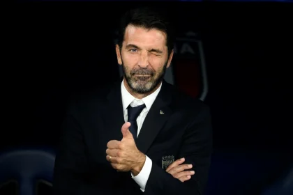 Foto colorida de Gianluigi Buffon, ex-goleiro de Juventus e seleção italiana - Metrópoles