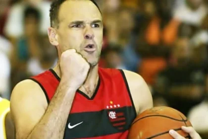 Imagem colorida de Oscar Schmidt pelo Flamengo