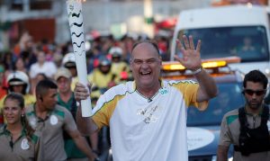 humanidade. Notícias relacionadas: Projeto que Oscar Schmidt viabilizou vence to