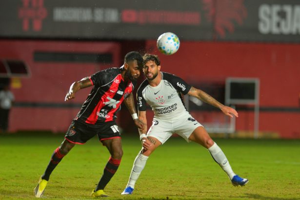 posi&ccedil;&atilde;o no meio da tabela . O pr&oacute;ximo compromisso do Corint