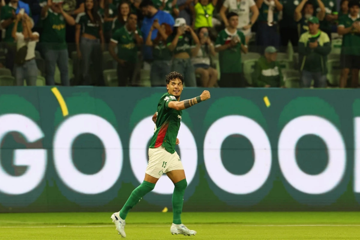 Imagem colorida da partida entre Palmeiras x Athletico-PR