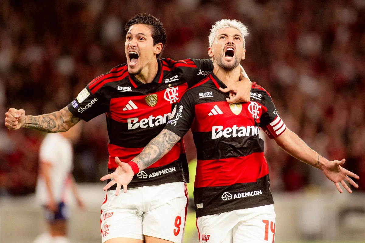 Imagem colorida da partida entre Flamengo x Bahia