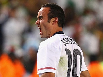 Coreia do Sul e Jap&atilde;o, ele balan&ccedil;ou as redes duas vezes. O primeir