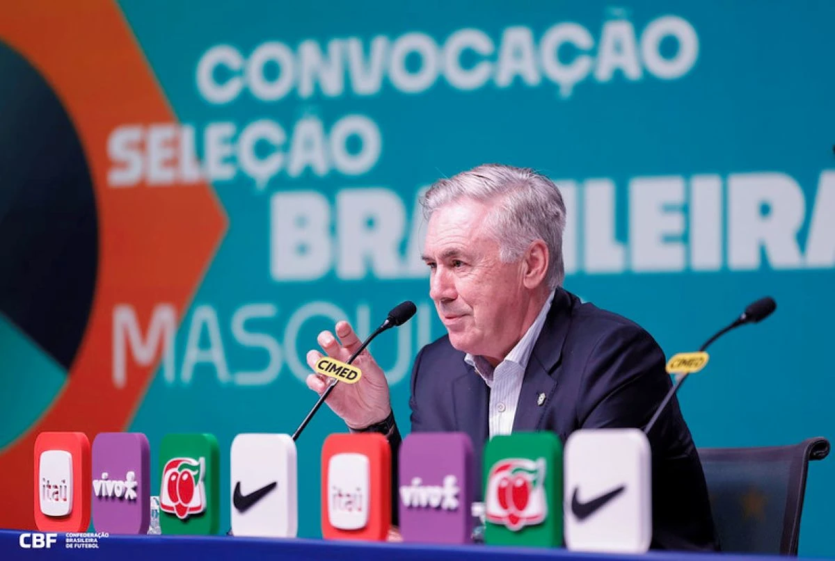 Imagem colorida do treinador da seleção brasileira, Carlo Ancelotti