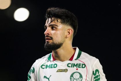 ada ao derrotar o Red Bull Bragantino em Bragan&ccedil;a Paulista por 1 a 0. N&a