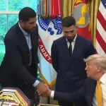 Foto colorida de Donald Trump e Poatan - Metrópoles